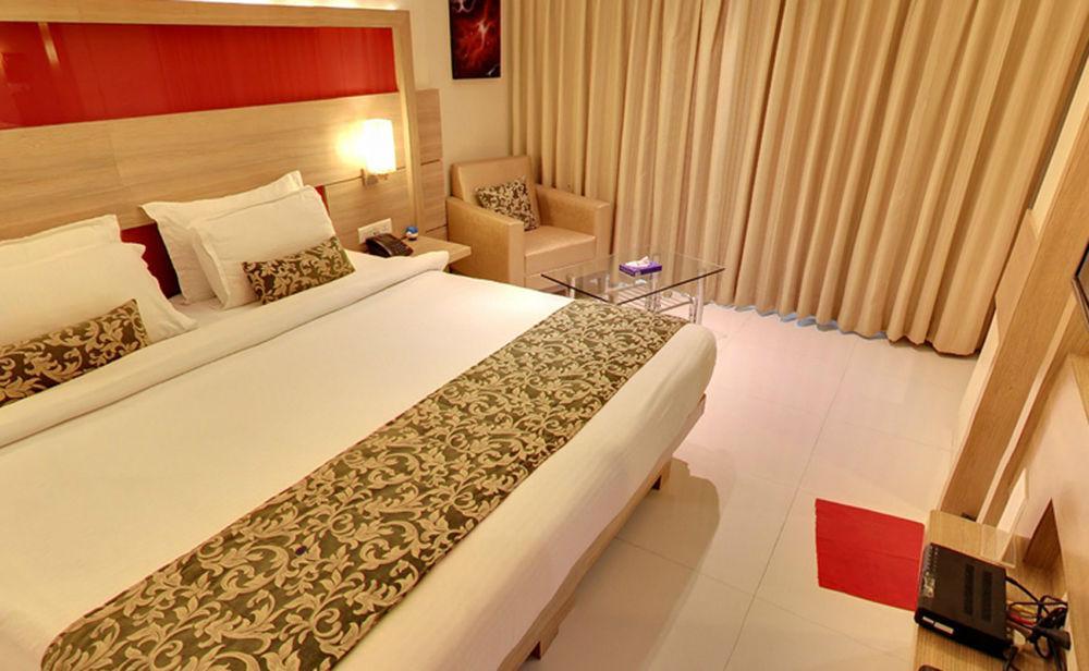Hotel Galaxy Bombay Exterior foto