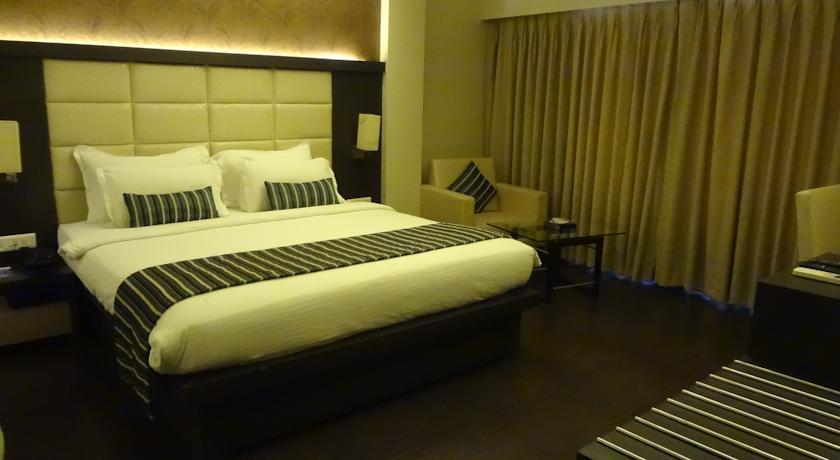 Hotel Galaxy Bombay Habitación foto